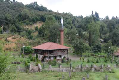 Hemşin Köyü Camii